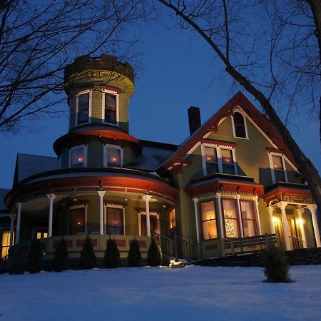 Maplecroft Bed & Breakfast バリ エクステリア 写真